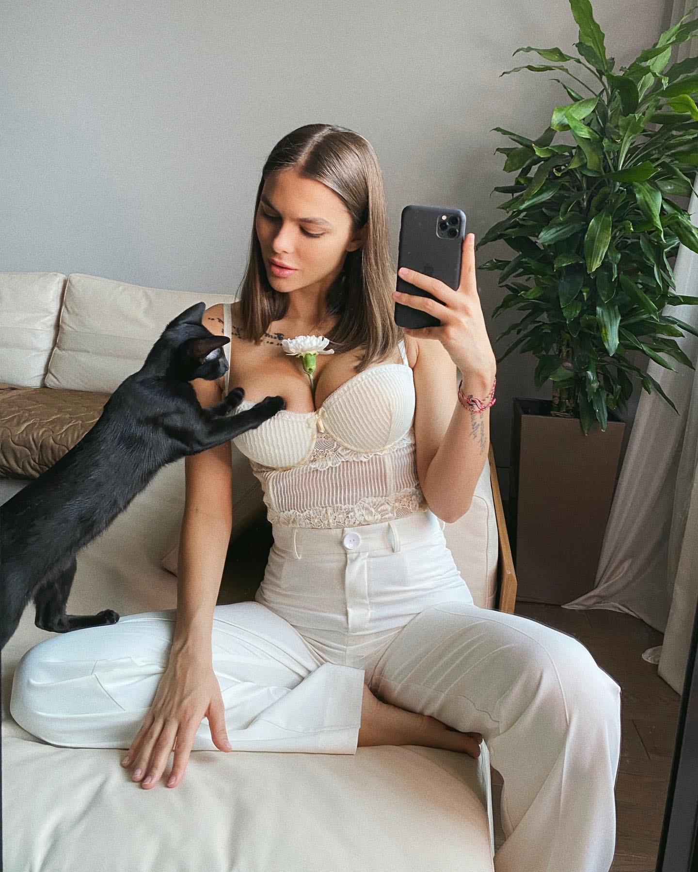 Instagram viktoria odintcova Russian model